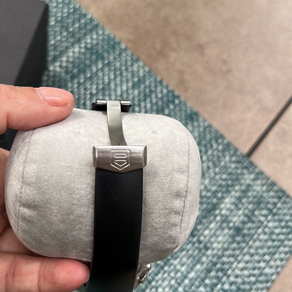 TAG HEUER Kirium Formula 1, CL111A (Cal. E20.321) Preowned, Near new condition. - Picture 5 of 15